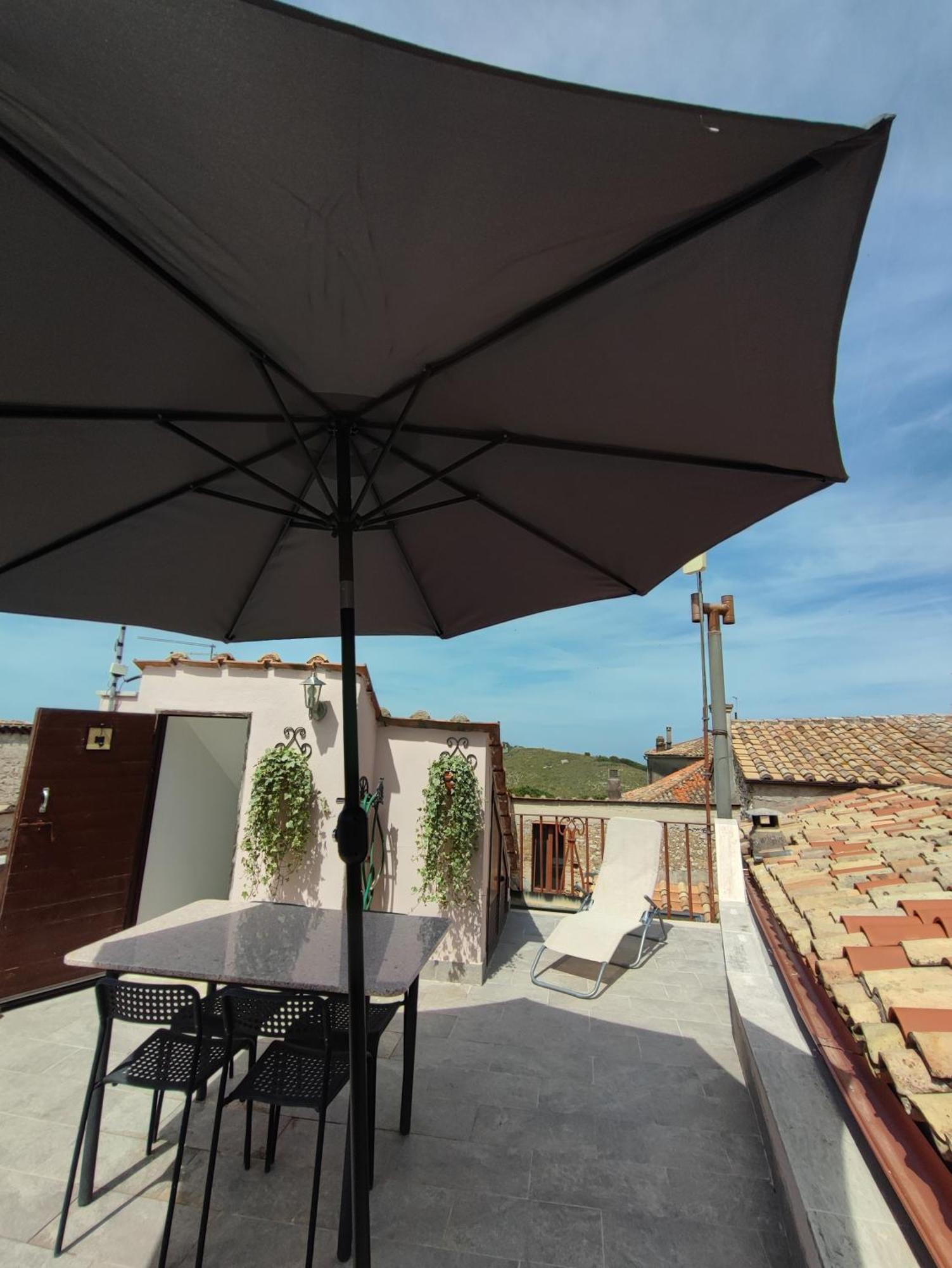 Pink House Apartment Fara in Sabina Bagian luar foto