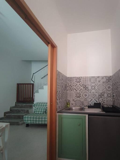 Pink House Apartment Fara in Sabina Bagian luar foto
