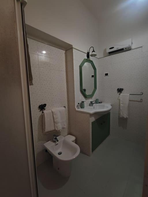 Pink House Apartment Fara in Sabina Bagian luar foto